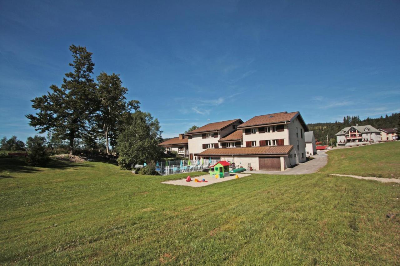 Village De Vacances Les Chevreuils Bellefontaine  Экстерьер фото